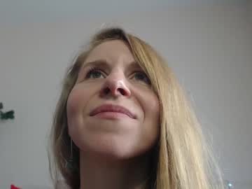 girl
        violetplath cam image #4193394