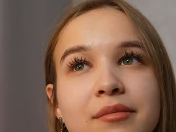 girl
        yeepshyy cam image #5478752