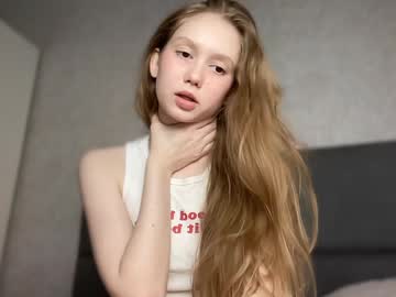 girl
        lizzy_cutie cam image #5130603