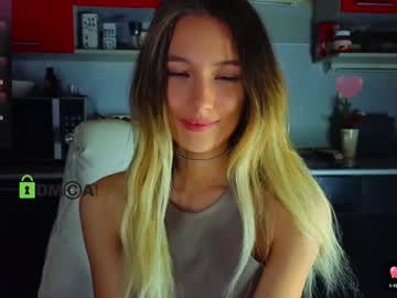 girl
        crazzy_cherry cam image #4412760