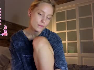 girl
        callme_star cam image #4246752