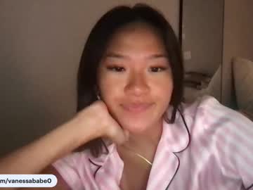 girl
        nicolesummerss cam image #6786543