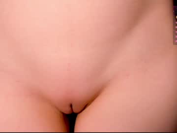 girl
        _witch__ cam image #6954940