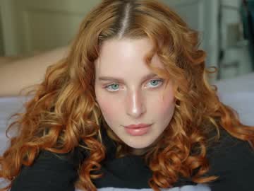 girl
        ellaa91 cam image #4771519