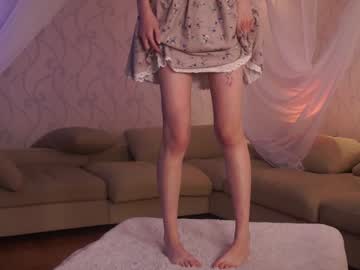 girl
        alodiedonnay cam image #5620431