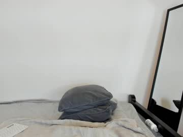 girl
        aria_diaz cam image #2948118