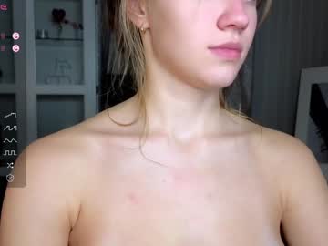 girl
        cute_fox_girl cam image #5462237