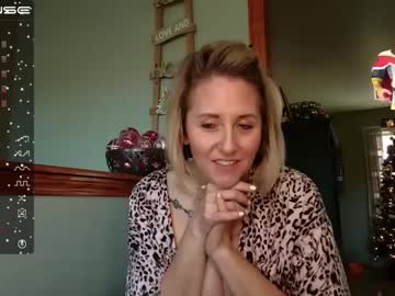 girl
        joliexx41 cam image #3004942