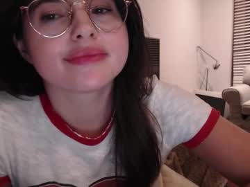 girl
        playnofuckinggames cam image #6894447
