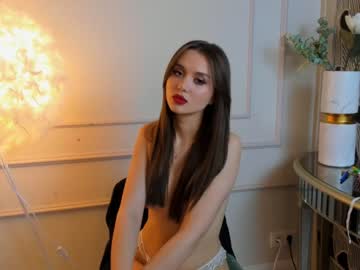 girl
        wildagold cam image #3313744