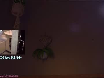 girl
        chaturbatable cam image #975405