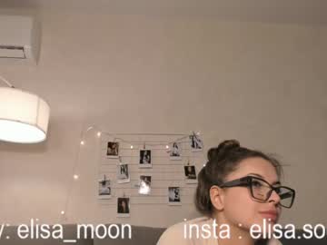 girl
        elisa_moon cam image #4061692