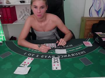 girl
        abby_laker cam image #5573132