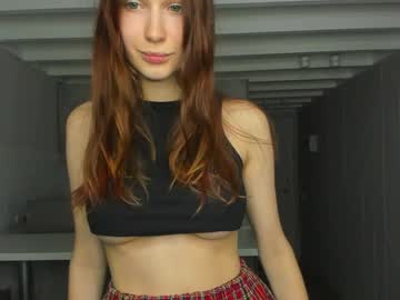 girl
        _calipso cam image #2539389