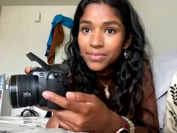 girl
        bestofceleste777 cam image #2110119