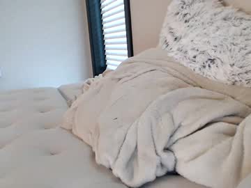 girl
        _natycutei19 cam image #1140139