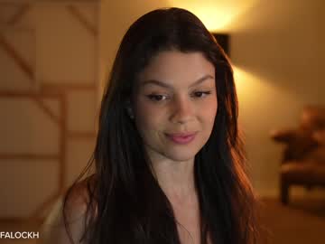 girl
        tifalock_ cam image #6003272