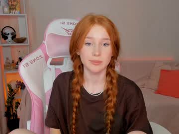 girl
        madeline_jackson cam image #2062384