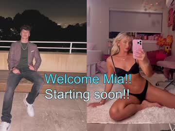 couple
        alpha_luke cam image #5988805