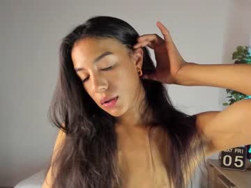 girl
        abiee__ cam image #1464010