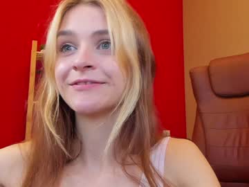 girl
        sansa_quincy cam image #2048580