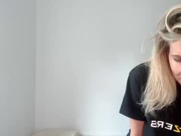 girl
        mygigidior cam image #4262278