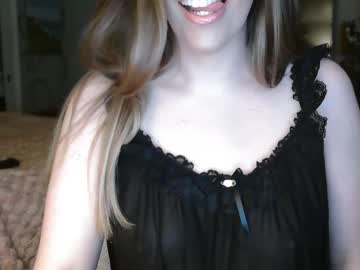 girl
        mommyofyourdreams cam image #5998024