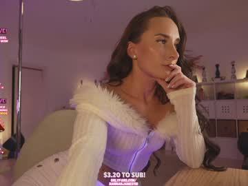 girl
        hannahjames710 cam image #5541396