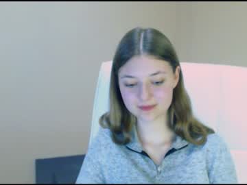 girl
        vivien_leight cam image #1118797