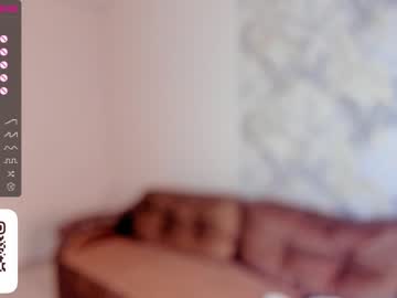 couple
        ririannamitch cam image #1111749