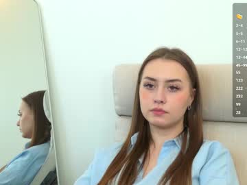 girl
        ariana_candell cam image #6610316