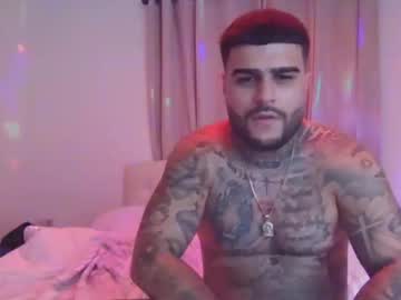 couple
        k1lexy cam image #4546156