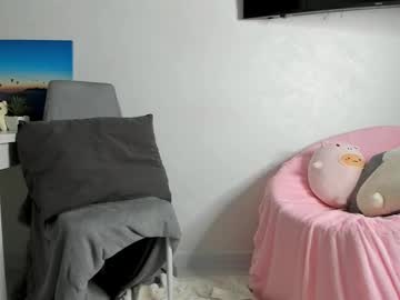 girl
        _mito_69 cam image #6133041