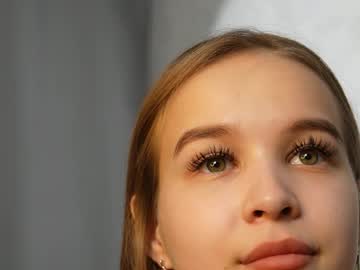 girl
        yeepshyy cam image #5133728