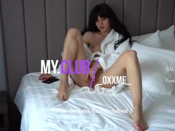 girl
        oxxme cam image #2681658