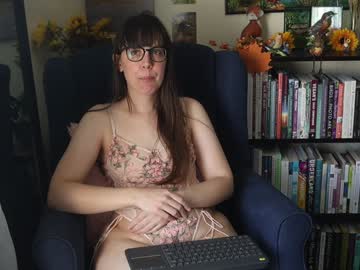 girl
        ellynaomi cam image #5196256