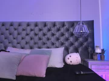girl
        naomii_soto cam image #5110882