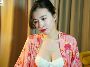 girl
        natsumiito cam image #5434136