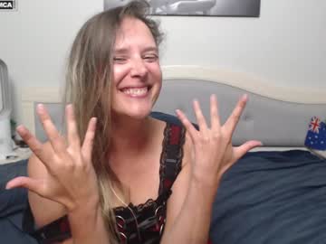 girl
        bluexstacey cam image #4392266
