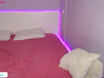 couple
        sweetyadeleeee cam image #1172087