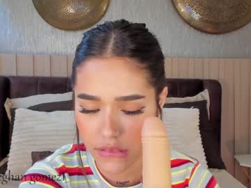 girl
        _meghan_gomez1_ cam image #174089