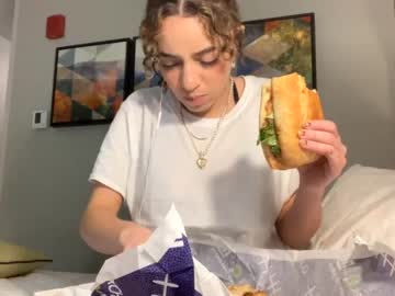 girl
        globberton cam image #3688343