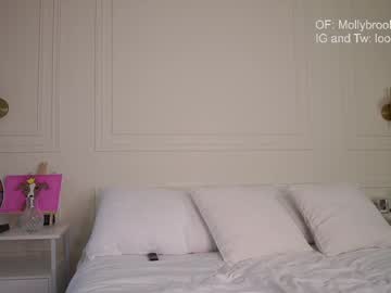 girl
        newmollybrooke cam image #6260947