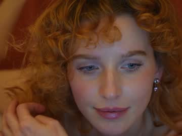 girl
        ellaa91 cam image #3314202