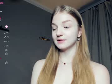 girl
        _magic_smile_ cam image #3837876