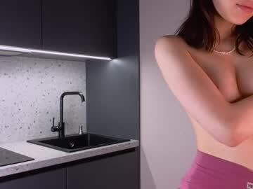 girl
        ledymalys cam image #6137055