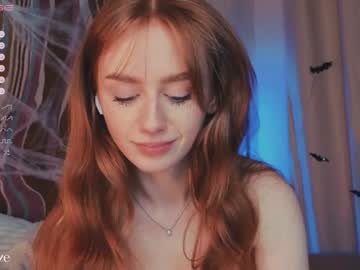 girl
        lizzy_blaze cam image #2577462