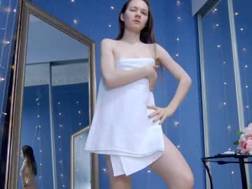 girl
        kriskras__ cam image #3018306