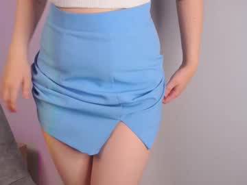 girl
        aryanalarsen cam image #2207184