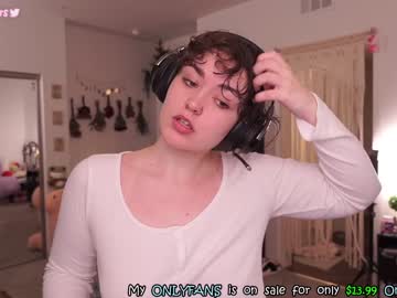 girl
        evelynpiers cam image #1278691
